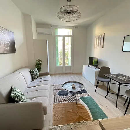 Comboul Apartment
