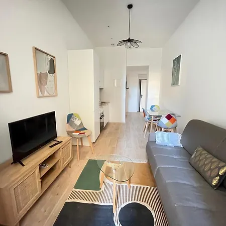 Comboul Apartment